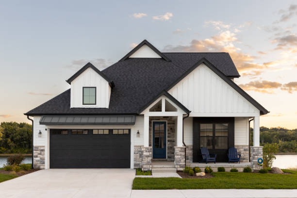 Best Storm Damage Roof Repair  in Hartford City, IN